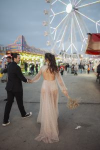 No tengo palabras para agradeceros vuestra profesionalidad y lo bien que habeis conseguido que salga todo. No conozco a mas wedding planners pero estoy convencido que sois las mejores del mundo. Nos vamos agotados pero con el corazón lleno de felicidad y la cabeza de recuerdos preciosos. No hay ni un solo invitado que haya estado en una boda mejor y el amor por mi mujer, vosotras y mi locura/obsesion por hacer cosas unicas han sido clave para conseguirlo.